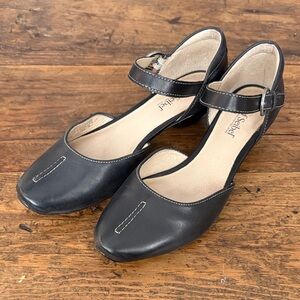 Joseph Seibel Black Leather Mary Jane Kitten Heels Contrast Stitching Size 38